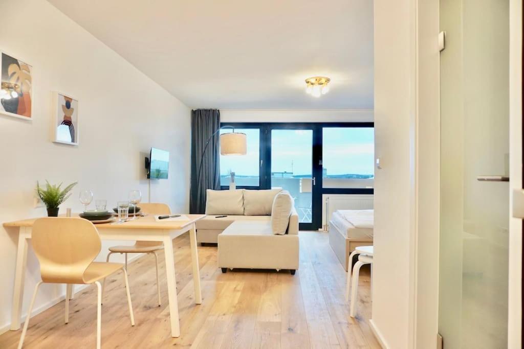 Neu Modernes Apartment In Top Lage, Free Parking Max 1,65M Hoehe Und 1,8M Breite Karlsruhe Eksteriør bilde
