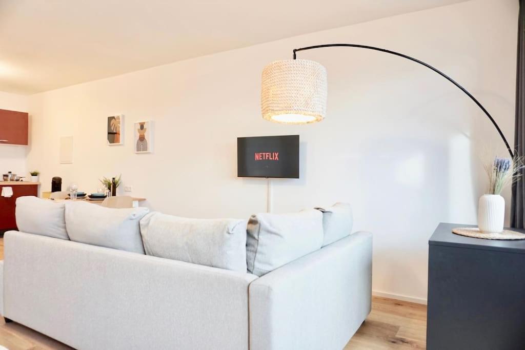 Neu Modernes Apartment In Top Lage, Free Parking Max 1,65M Hoehe Und 1,8M Breite Karlsruhe Eksteriør bilde